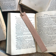 Load image into Gallery viewer, Leather Bookmark - ‘MUM’AZING
