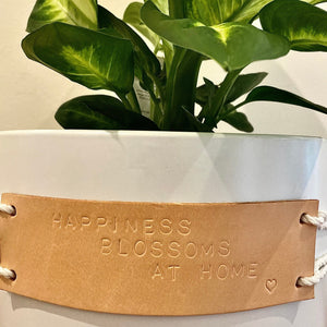 Personalised pot plant plaque | HAPPINESS BLOSSOMS AT HOME