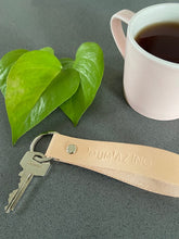 Load image into Gallery viewer, Leather key fob - &#39;MUM&#39;AZING
